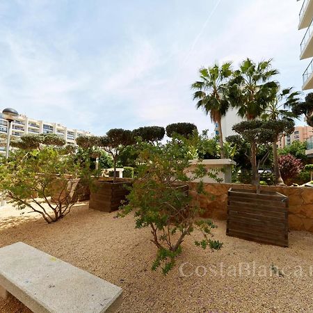 Luxurious, Newly-Renovated Large 2-Bedroom Condo By The Beach Benidorm Luaran gambar