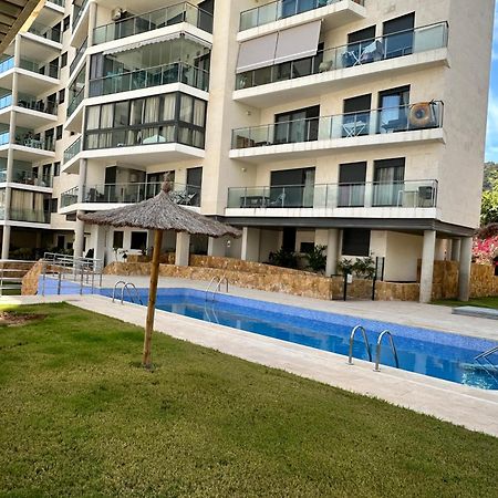 Luxurious, Newly-Renovated Large 2-Bedroom Condo By The Beach Benidorm Luaran gambar